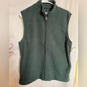 Women’s large fleece vest 
New 
2 side pockets 
Full zipper